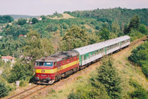 Tra� 160: �Bardotky� na trati Plze� � �atec v osobn� doprav�